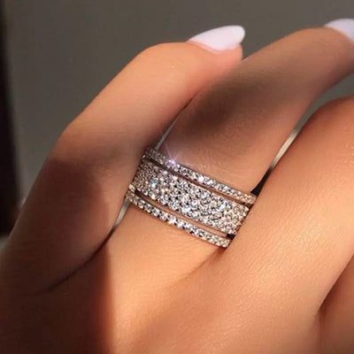 Exquisite Bridal Wedding Silver Rings for Women White Crystal Princess Carmine Medusa