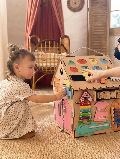 Mini Busy House Raspberry Helen